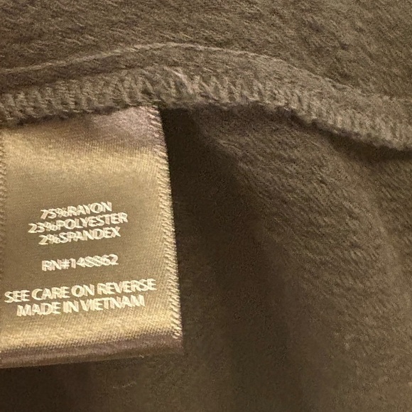 Torrid Women's Black Button-Up Top - Picture 4 of 6